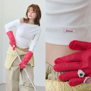 AMUSE BKK - Emmie Top เสื้อแขนยาวดีไซน์คอปาดทรงเฉียง ผ้าคอตตอลทอลายร่องละเอียด เนื้อนุ่มยืดหยุ่น ใส่สบาย