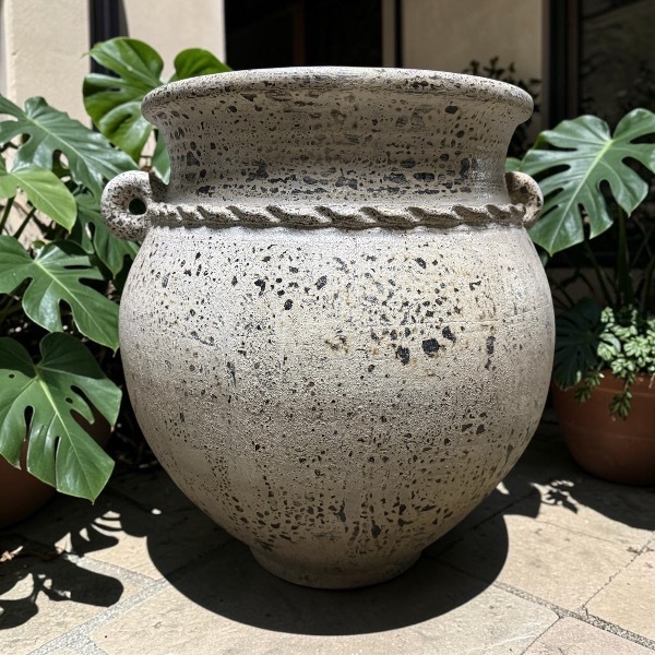 Flowerpot กระถางดินเผาทรงโอ่งอ้วนปากบาน สีวินเทจเก่า ๆ มีหู 2 หู ขนาด 50 X 52 cm.