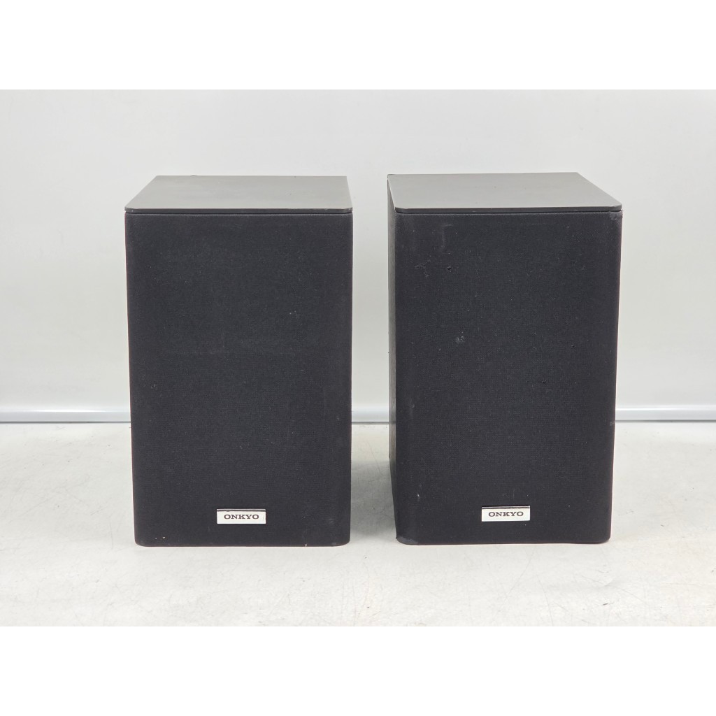 BL111 ลำโพงญี่ปุ่นมือสอง 1 คู่ (150) ONKYO D-U1 30W 6 โอห์ม Woofer 3.5 นิ้ว Size ตู้ 13x17x20CM ฝาหน