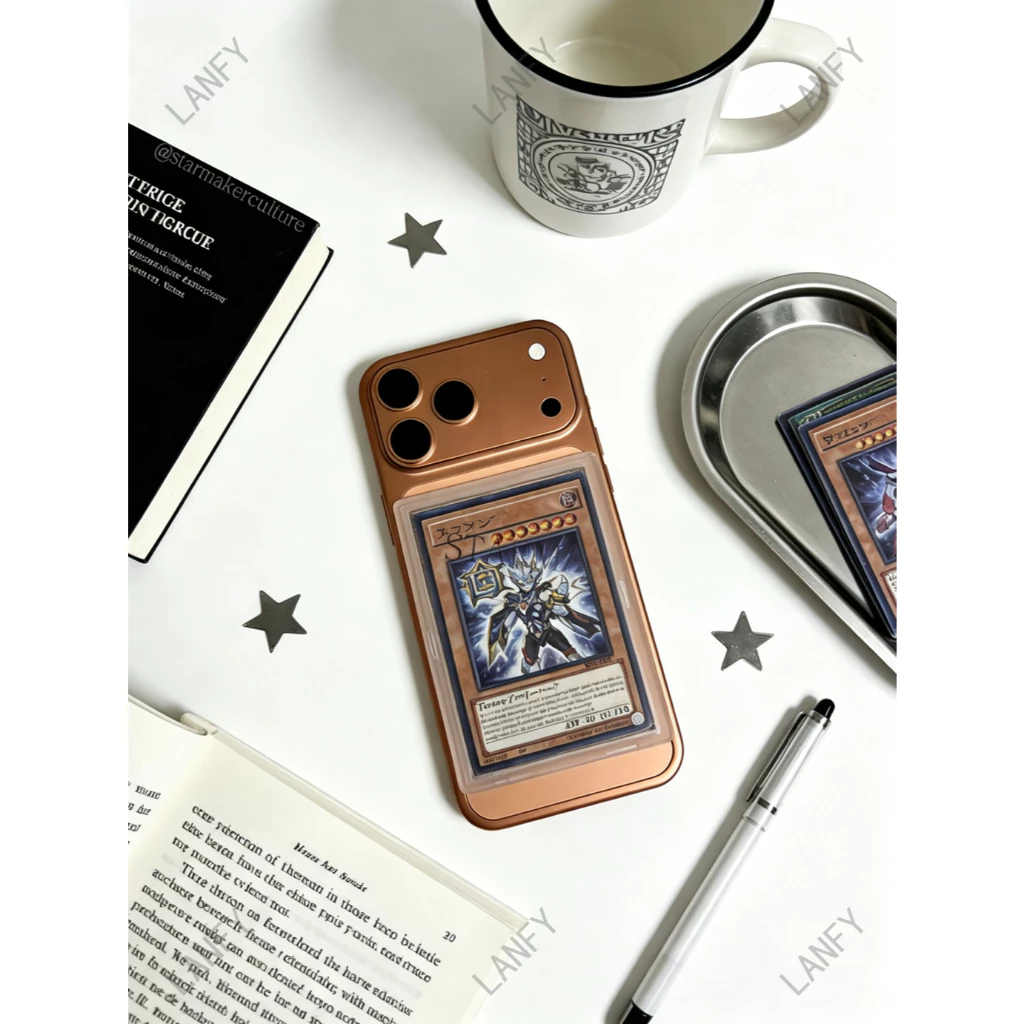 💥พร้อมส่ง COD💥 กรอบใส่การ์ดแม่เหล็ก MagSafe ผิวด้าน ติดหลังโทรศัพท์ ดูดแน่นไม่หลุด แถมซองการ์ด รองรับ TCG โปเกมอน วันพีช thumbnail 5