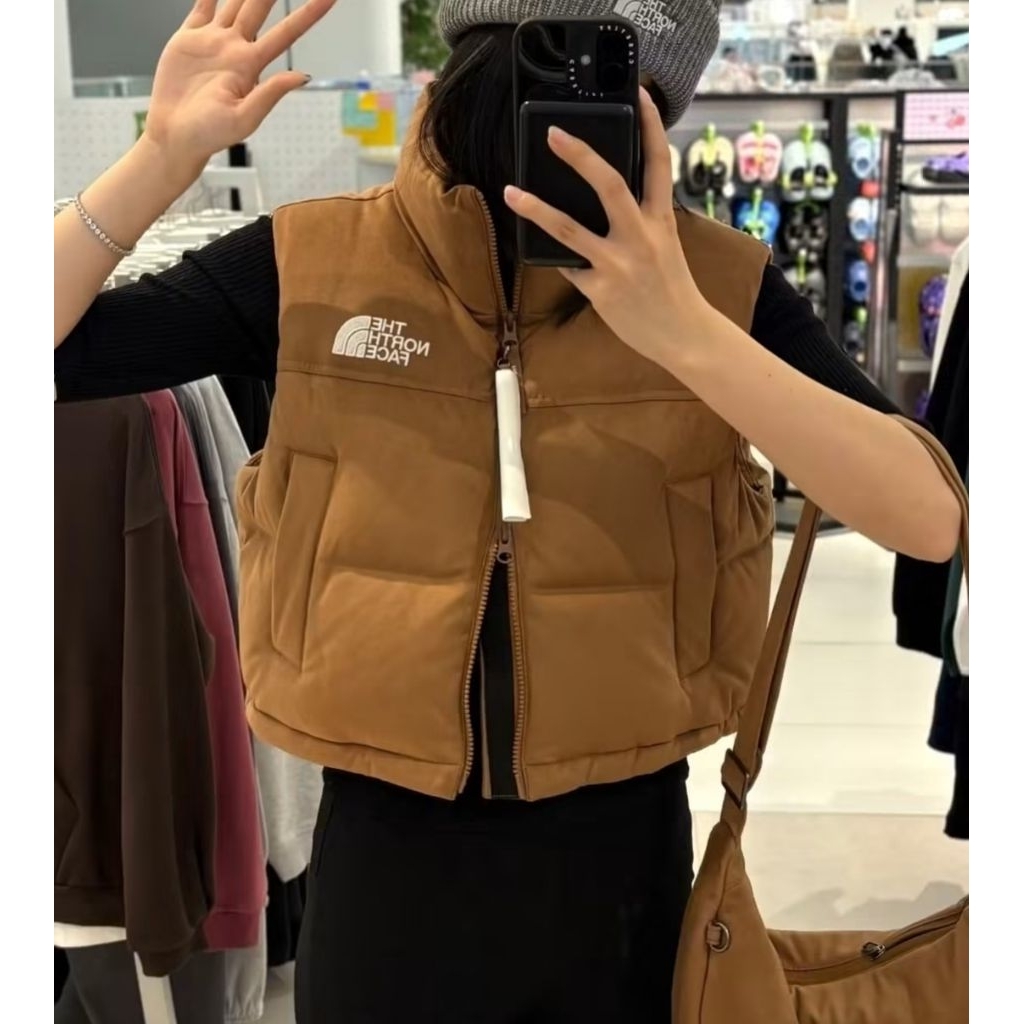 The North Face เสื้อกั๊กขนเป็ด W's Suede Nuptse Vest