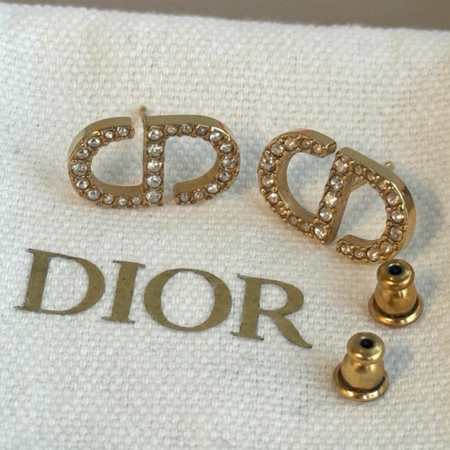 (พร้อมส่ง) ต่างหู DIOR ของแท้ อุปกรณ์ครบ