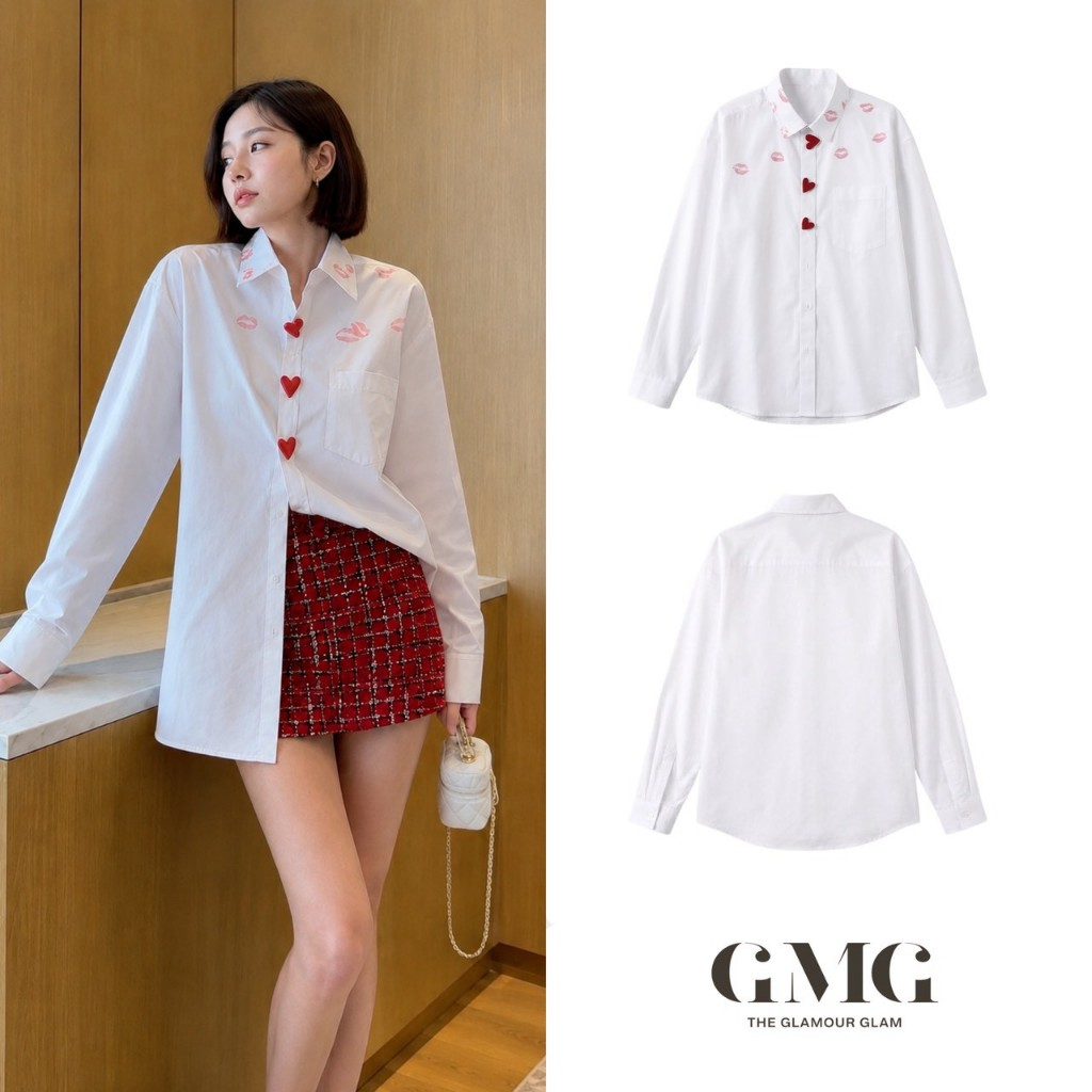 เสื้อแขนยาว ผ้าคอตตอน100% สีขาว ทรงโอเวอร์ไซส์ แต่งรอยจุ๊บช่วงอก กระดุมหัวใจ สไตล์เกาหลี (GMGTF-Red Lips Heart)