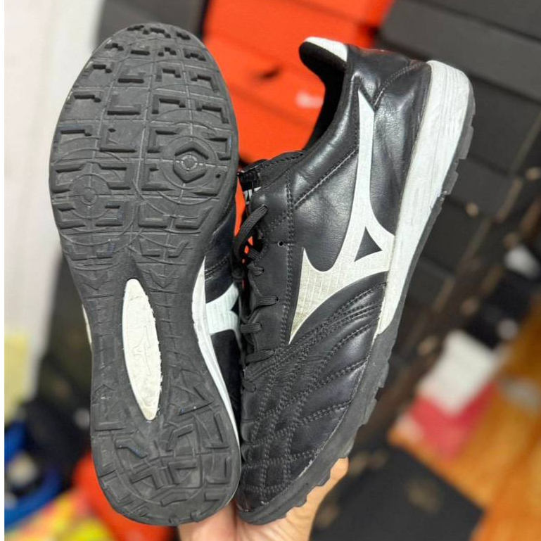 รองเท้าฟุตบอล มิซูโน่ Mizuno นก ร้อยปุ่ม 100 ปุ่ม ถ่ายจากสินค้าจริง มือสอง ใหม่มาก