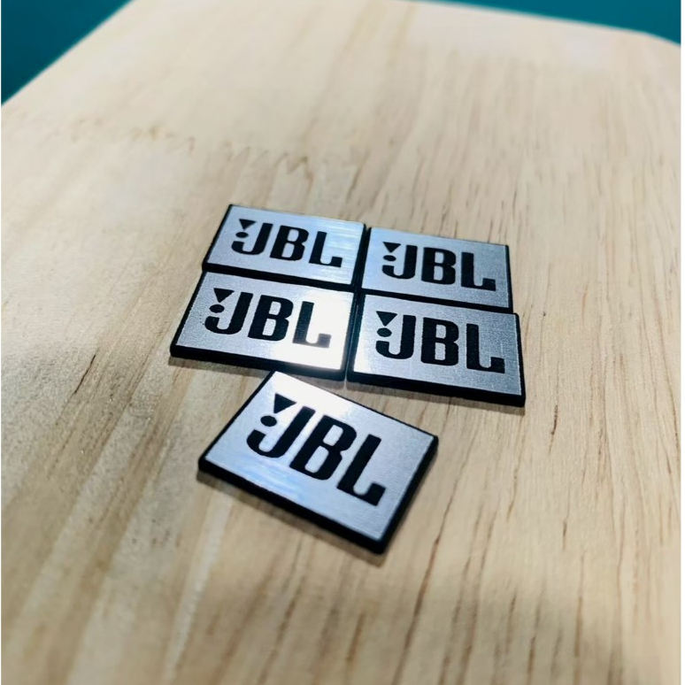 (กดx2ชิ้น/บิล) logo2x1.5cm (เจ บี แอล) เสมือน [!jbl]  วัสดุโรมาร์คผิวผสมABS ทองเงา เงินเงา หนา1.2mm(