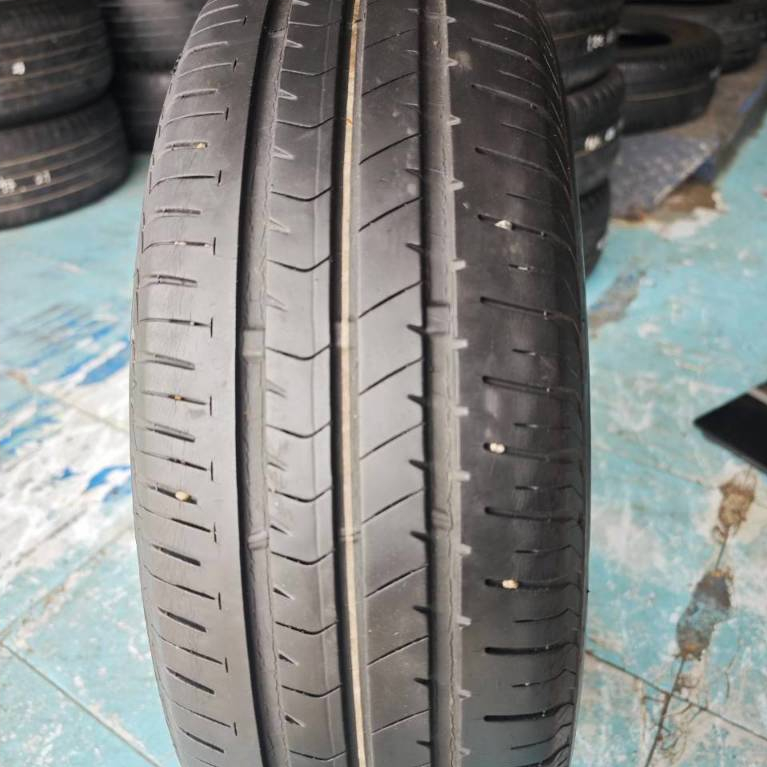 ยางเปอร์เซ็นต์ Bridgestone EP300 ขนาด 185 60 R15  ปี21 ราคา  421บาท