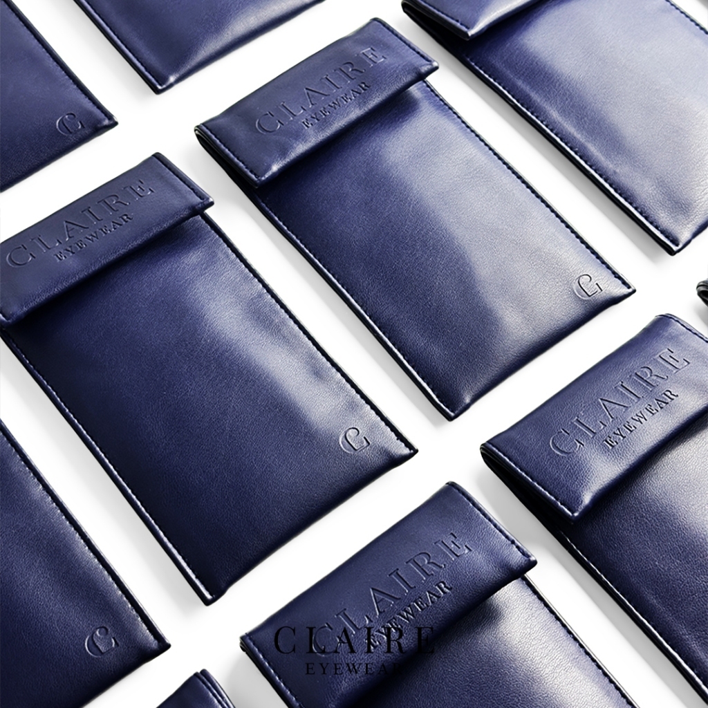 CLAIRE : Leather Glasses Case สี Navy Case — กระเป๋ากระดุมแมกเน็ตเก็บใส่แว่นตาสุดพรีเมียม | Limited Edition