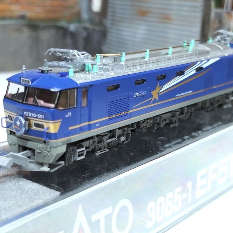 โมเดลรถไฟEF510 N Scale * มือสอง * โมเดลรถไฟ หัวรถจักร Kato 3065-1 JR EF510 Hokutosei N Gauge ราคา ok
