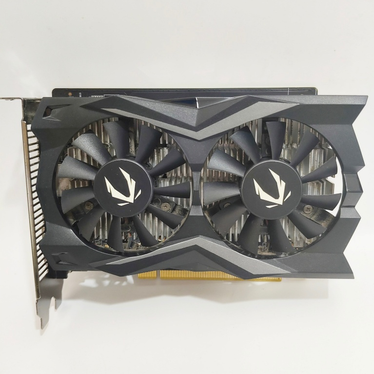 การ์ดจอ ZOTAC GTX 1650 AMP GDDR6 ไม่ต่อไฟเพิ่ม