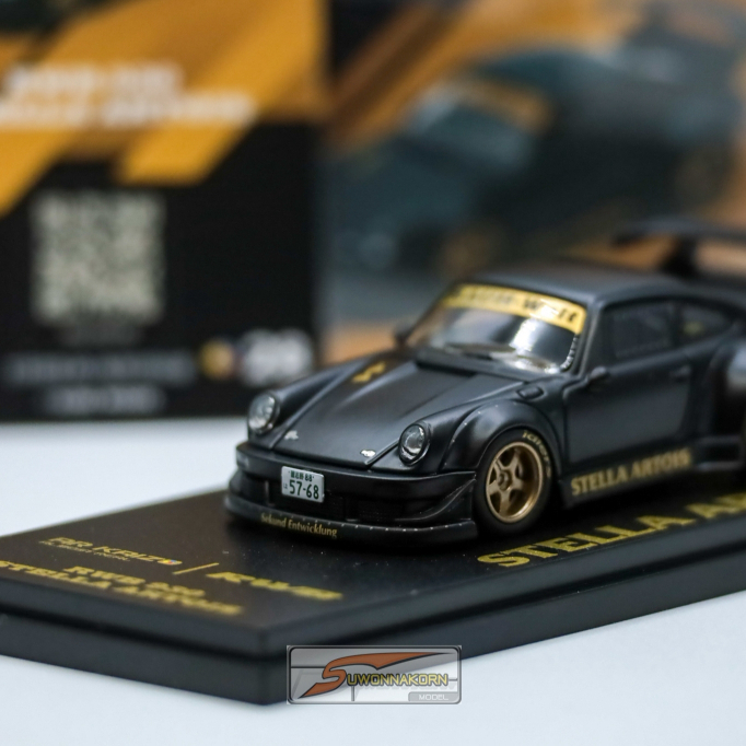 Aurora Model 1/64 Porsche 992 GT3 RS White/Gold Wheels