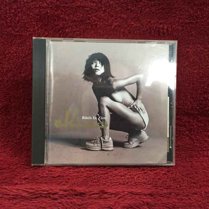 CD Ellie – Bitch In Zion สภาพตามรูปปก EA134-97