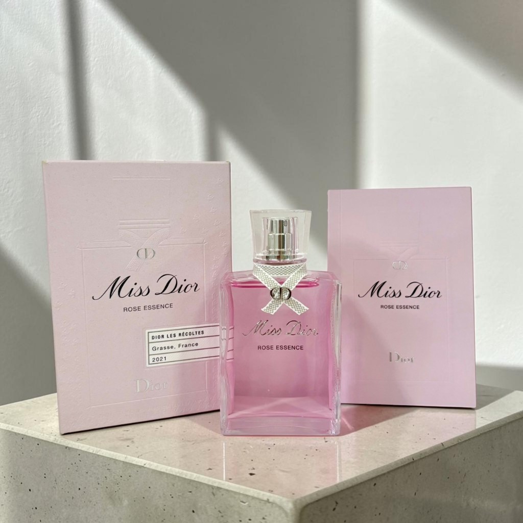 น้ำหอม Miss Dior Blooming Bouquet & Essence มีขนาดและกลิ่นให้เลือก