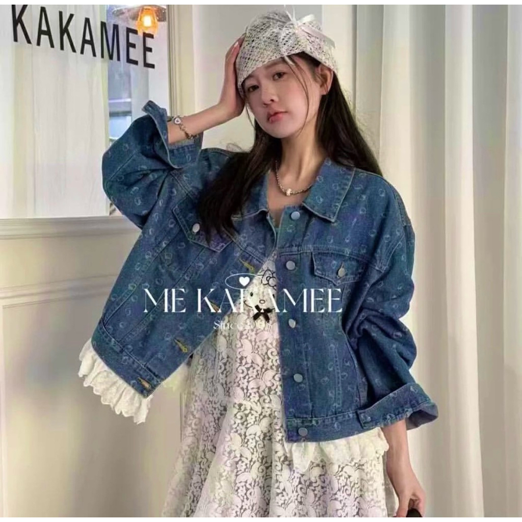 Alice♥︎ อ่านก่อนสั่ง‼️ KITTY LACE DENIM JACKET แจ็คเก็ตยีนส์โอเวอร์ไซส์ ต่อชายลูกไม้ พิมพ์ลายคิตตี้ท