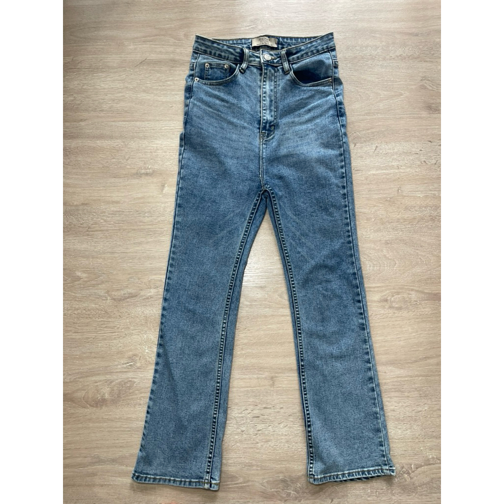 ส่งต่อ ❣️กางเกงยีนส์ ขากระบอกเล็ก SIRINAN studio ยีนส์ยืด