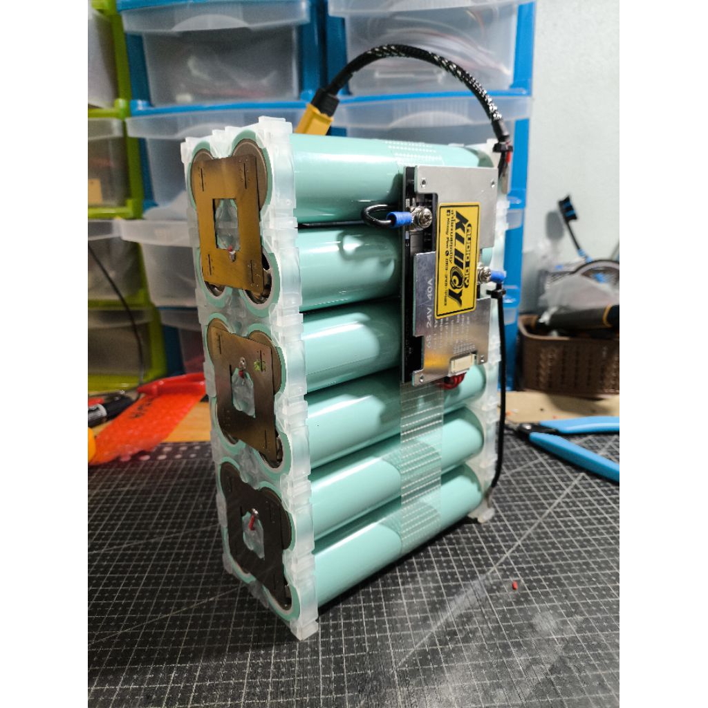 แบตเตอรี่ 6S 30A 19-21V ทรงลูกเต๋า