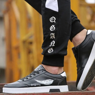 รองเท้าผ้าใบ สไตล์เกาหลี ผ้าใบผู้ชาย รองเท้าแฟชั่นกีฬา เบาสบ…