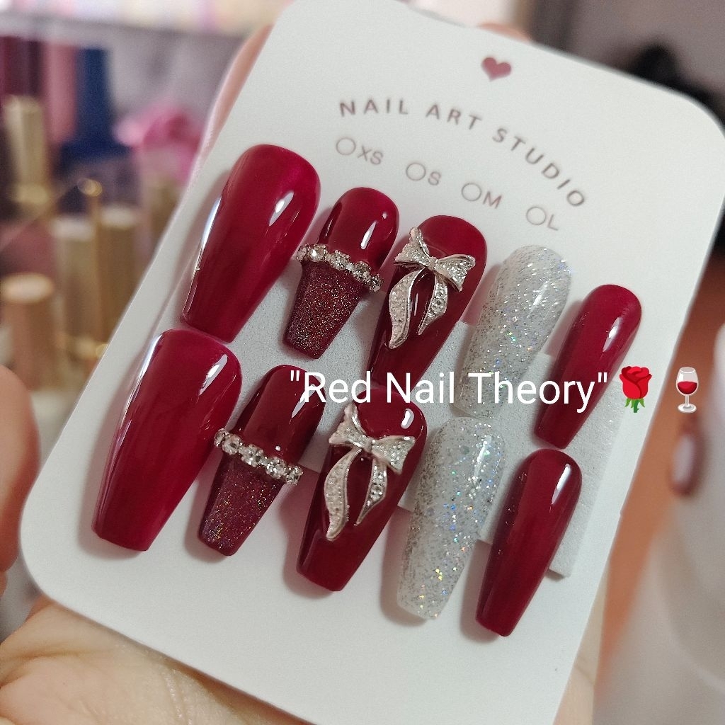 เล็บปลอม🇹🇭("Red Nail Theory"🌹🍷)  ท็อปกระจกติดทน แถมฟรีกาว+ตะไบ