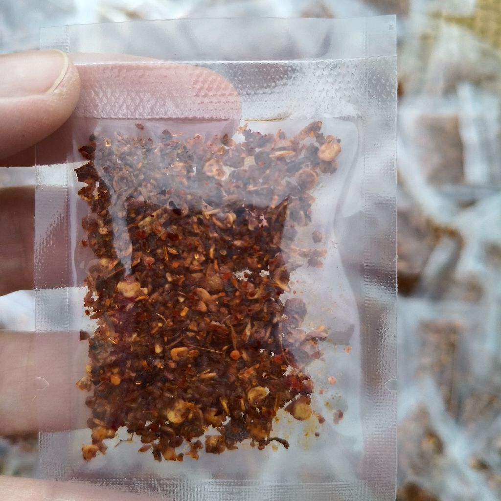 พริกผัดน้ำมัน ชุด 100 ซอง พริกเรามี  2 แบบ ปรุงรส (อิสลามทานได้) กับไม่ปรุงรส กับพริกคั่วน้ำมัน  พริกซอง