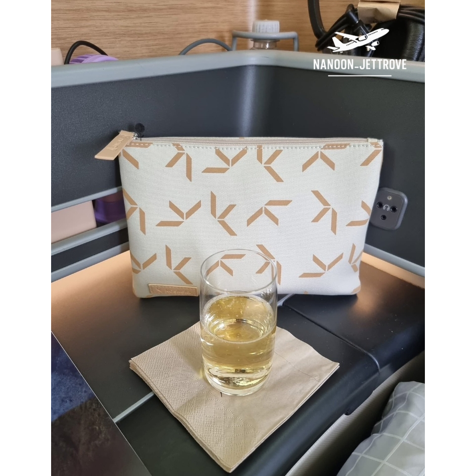 📌 NEW Koskela Amenity Kit by Qantas Australia | Authentic