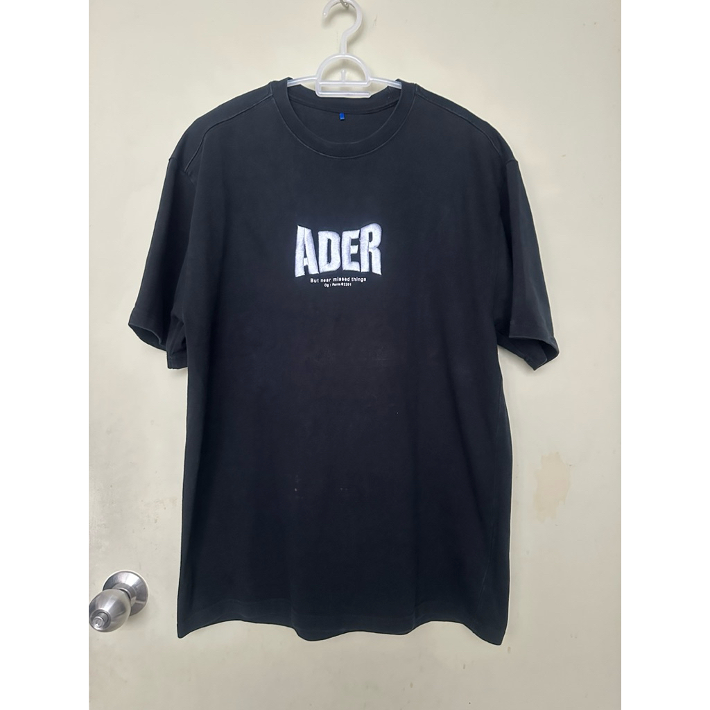 เสื้อ ยืด Ader Korea  มือสอง