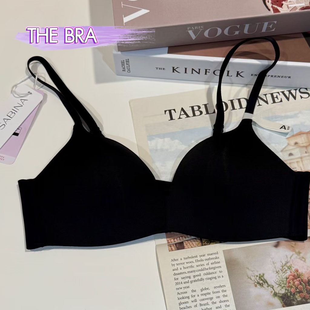 SABINA เสื้อชั้นในซาบีน่า บางเบา ไม่ดันทรง ไม่มีโครง Invisible Wire รุ่น Pretty Perfect รหัส SBXU831