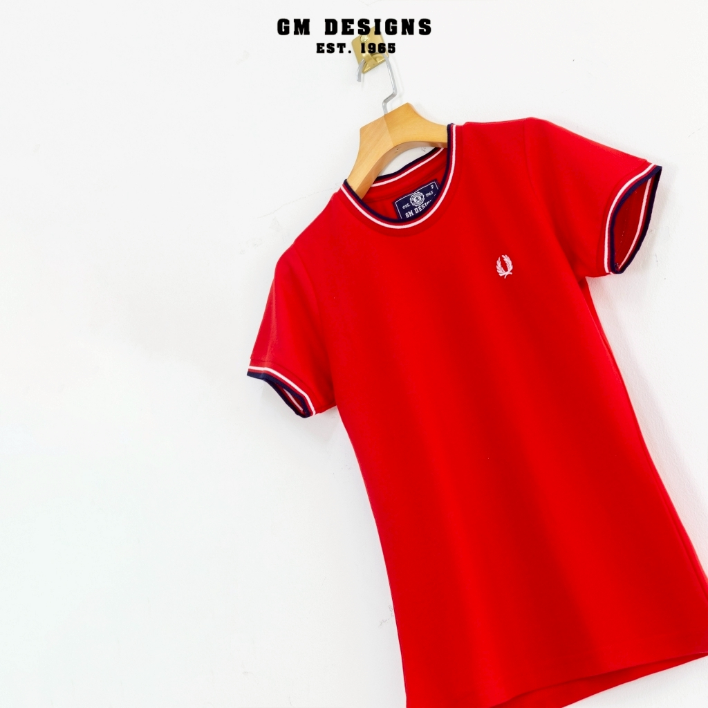 GM Designs เสื้อยืดคอกลมหญิง(เข้ารูป) งานปักกลางอก ผ้าจุติ GM2743