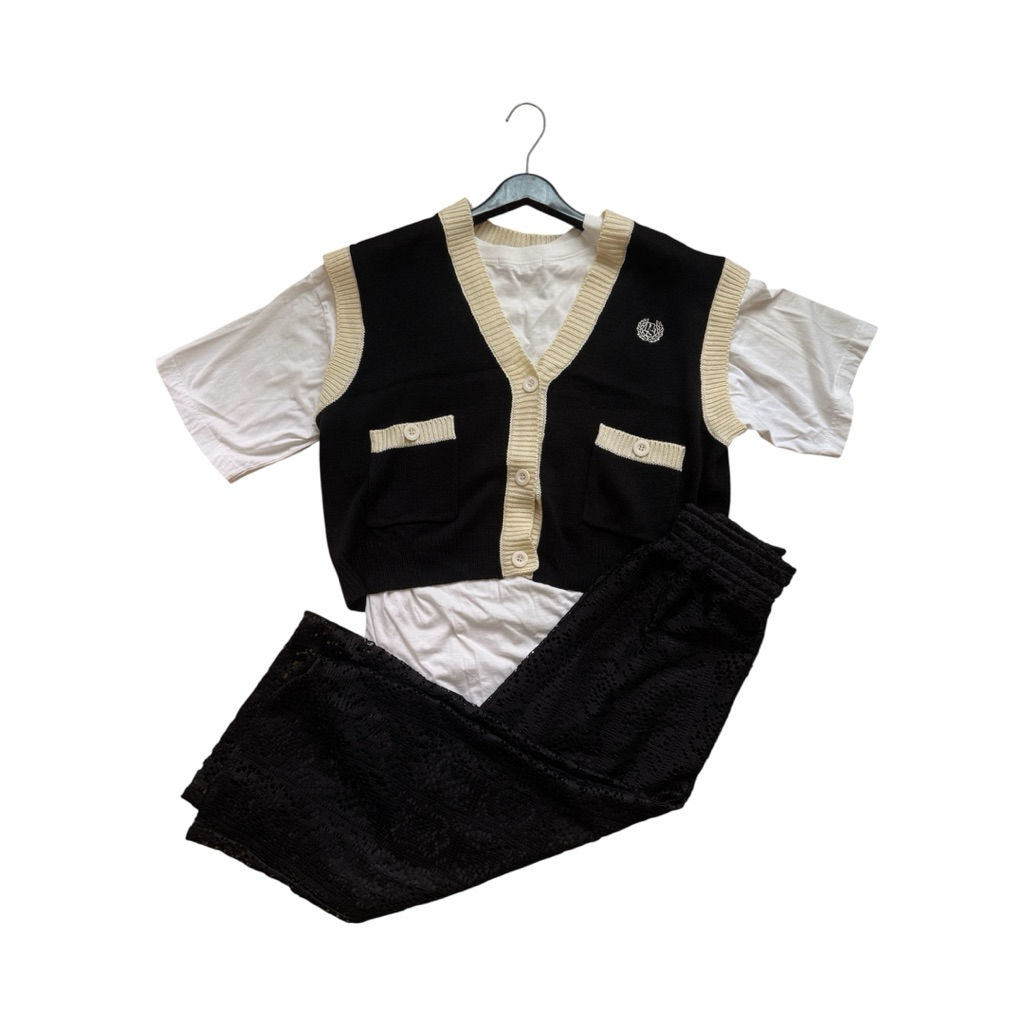 Hight School Knit Vest เสื้อกั๊กไหมพรม