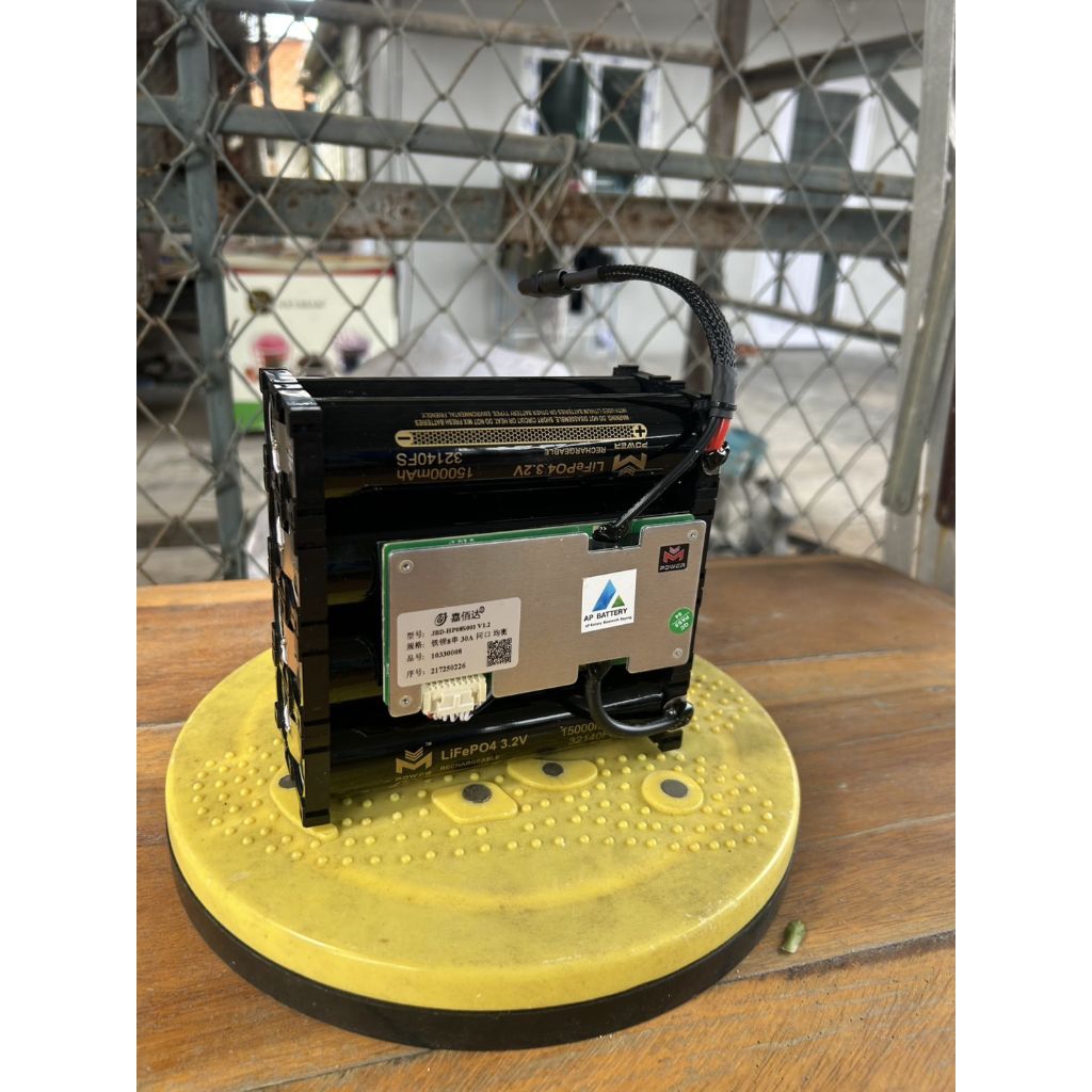 แบตเตอรี่บลูทูธ diy 8S 27V 15000ma Bms jbd30A พร้อมที่ชาร์จ3Aแบบมีพัดลม