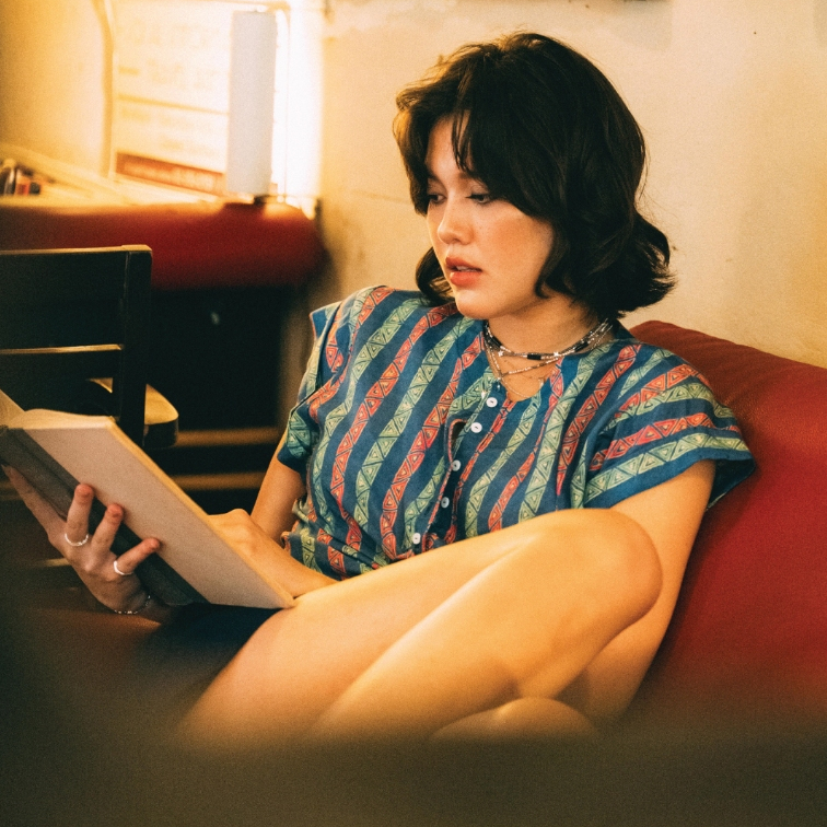 Thursday Rays - Drift Henley Top