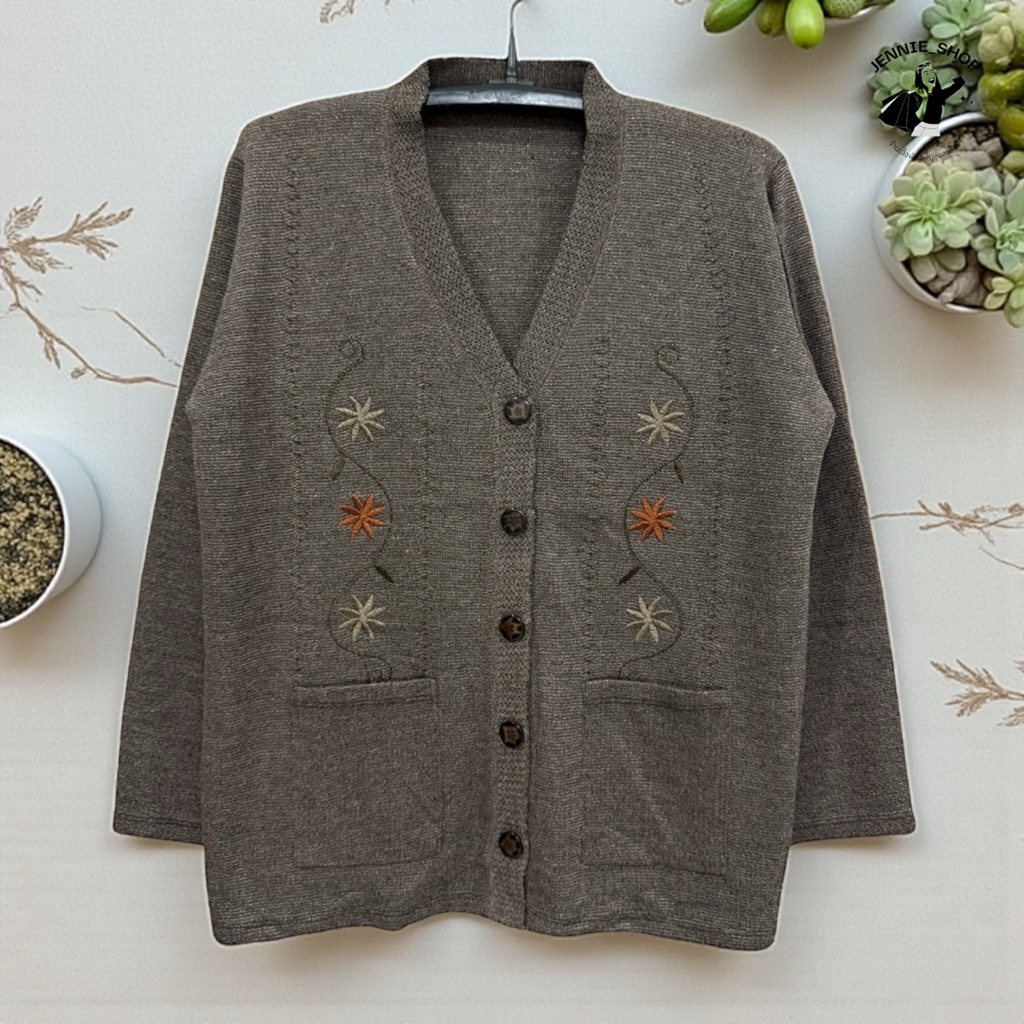 เสื้อกันหนาวไหมพรมคุณย่าคุณยายลายปัก