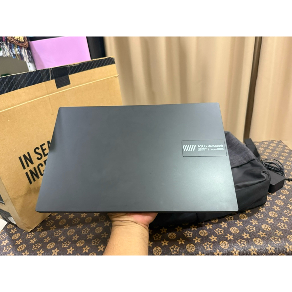 โน๊ตบุ๊ค Notebook ASUS Vivobook GO 15 M1504FA-NJ548WF สภาพสวยมาก มี ปกศ. ทำงาน สบายๆ สอบถามได้คับ