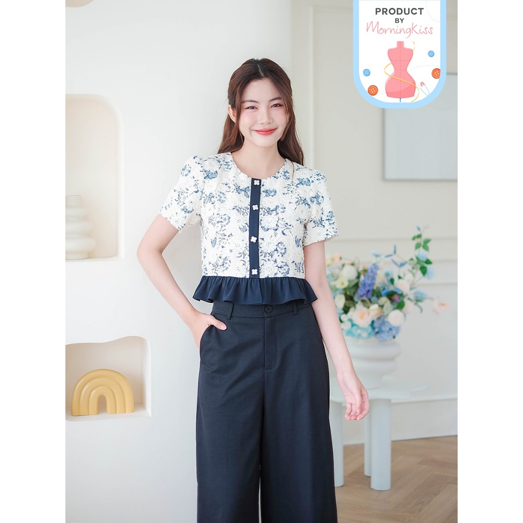 02-361 เสื้อลูกไม้ดอกหวาน ดีเทลหรู Colette Navy Blouse - 7 ไซส์