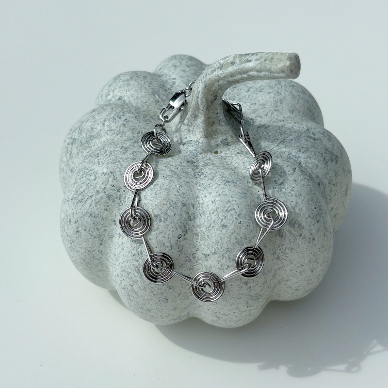 play.palette - Spiral disc bracelet