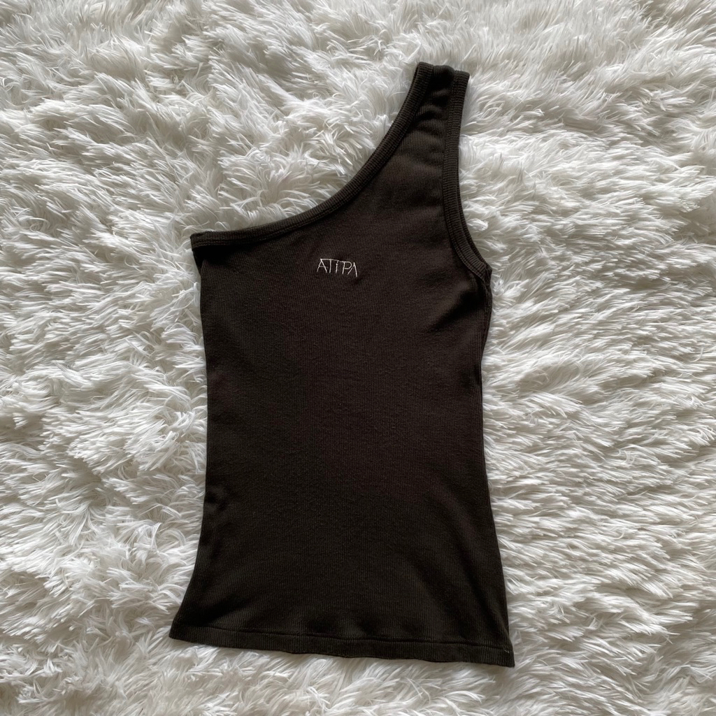 Atipa-Martin Top เสื้อกล้ามปาดไหล่ผ้าร่อง