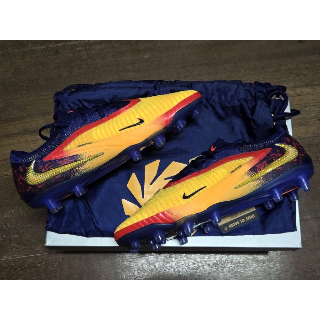 Nike Phantom 6 Low Elite AG-Pro EH รหัส IH1784-800 **กล่องมีบุบบ้างนะครับ**  (มีไซส์ 255/260/265/270