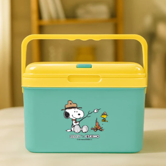 ESKIMO COOLER กระติกน้ำพลาสติกเก็บความเย็น โฟม PU ทรงเหลี่ยม มีหูหิ้ว KC460 ขนาด 4.6 ลิตร thumbnail 6