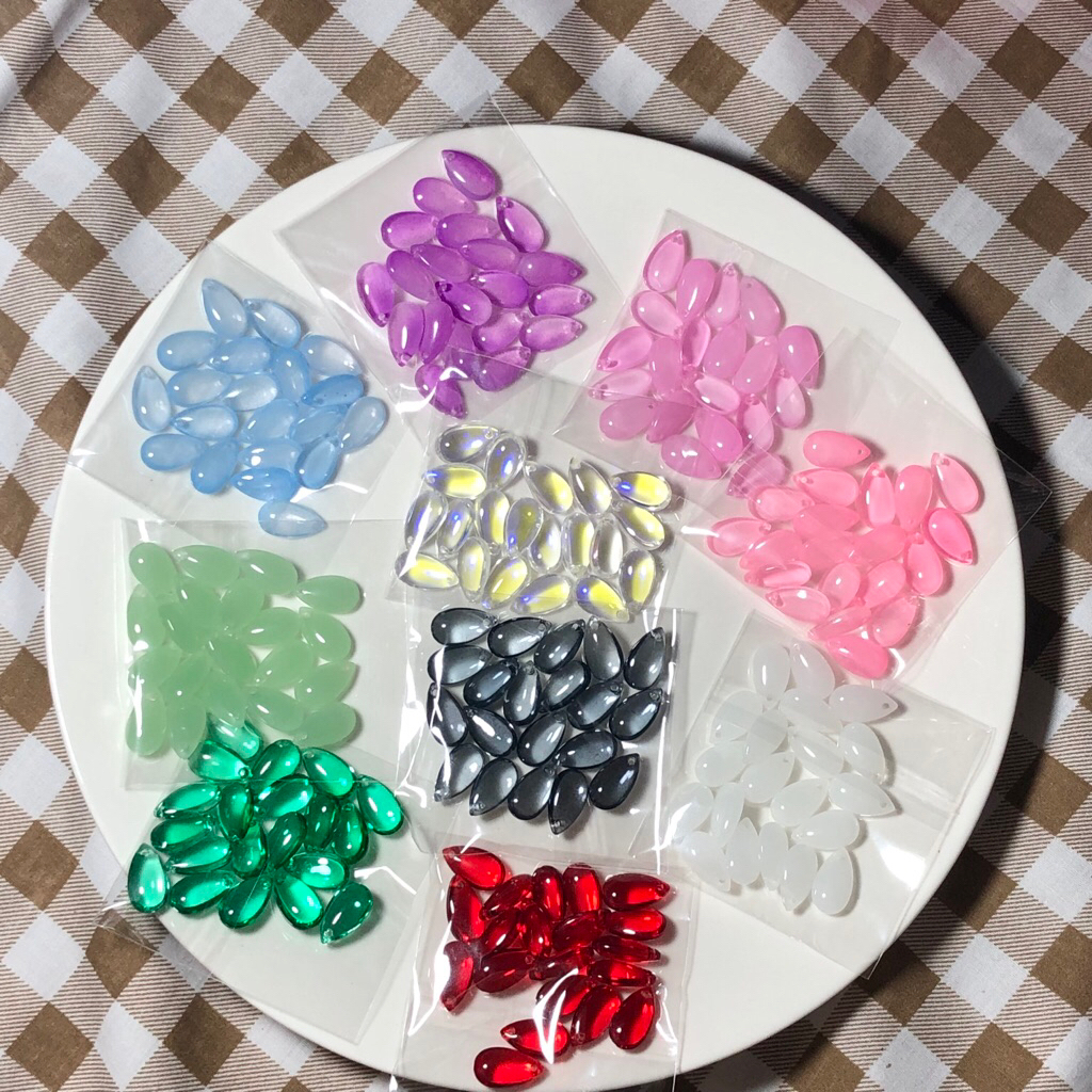 ลูกปัดแก้วทรงหยดน้ำ 20ชิ้น พร้อมส่งจากไทย