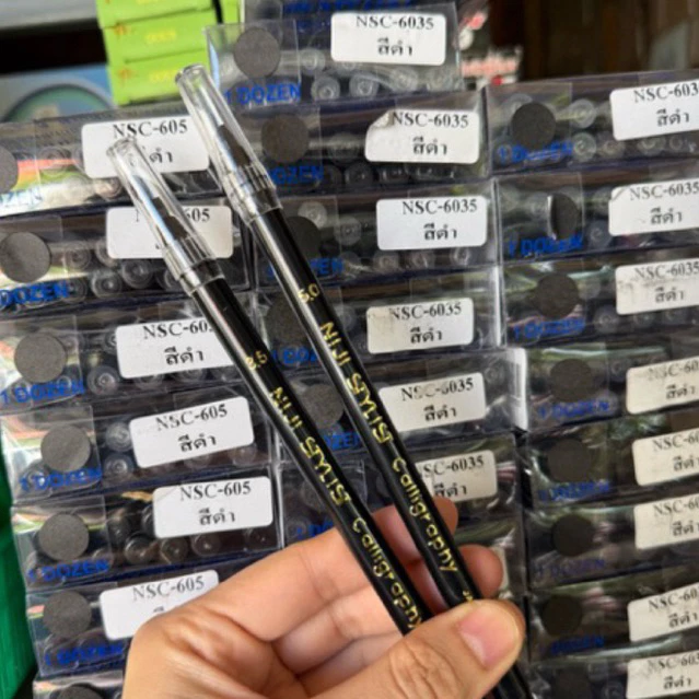 NIJI (1แท่ง) ปากกานิจิ Calligraphy สีดำ ขนาด 3.5mm และ 5.0mm