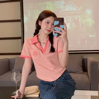 เสื้อยืดแขนสั้นสไตล์เกาหลี เสื้อโปโลผู้หญิง คอวี ทรงหลวม สีตัดกัน ไม่สมมาตร ผ้าใส่สบาย