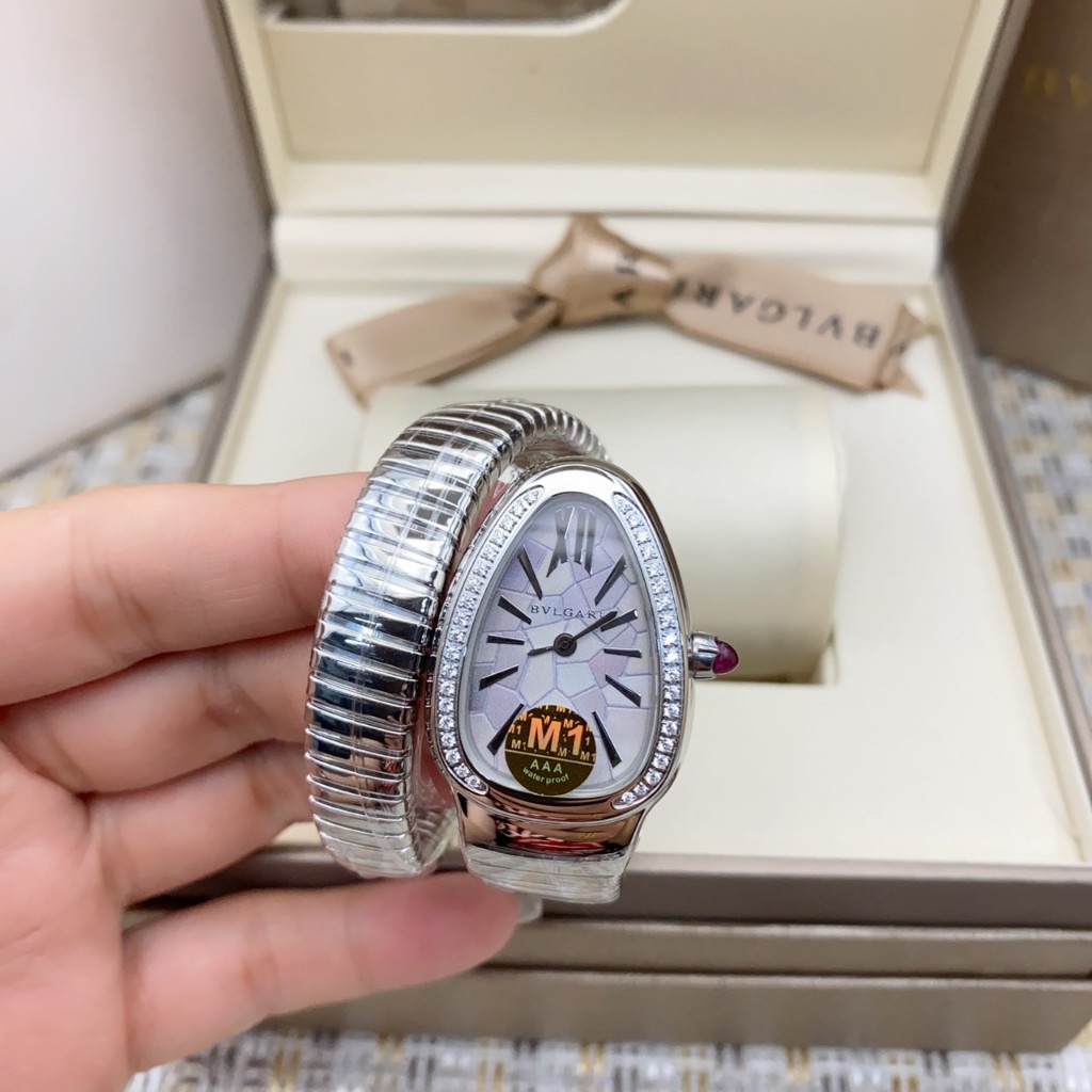 นาฬิกา 1:1 รุ่นขายดี  vip   งานละอียด มากๆ งานVIP1:1  size 26mm