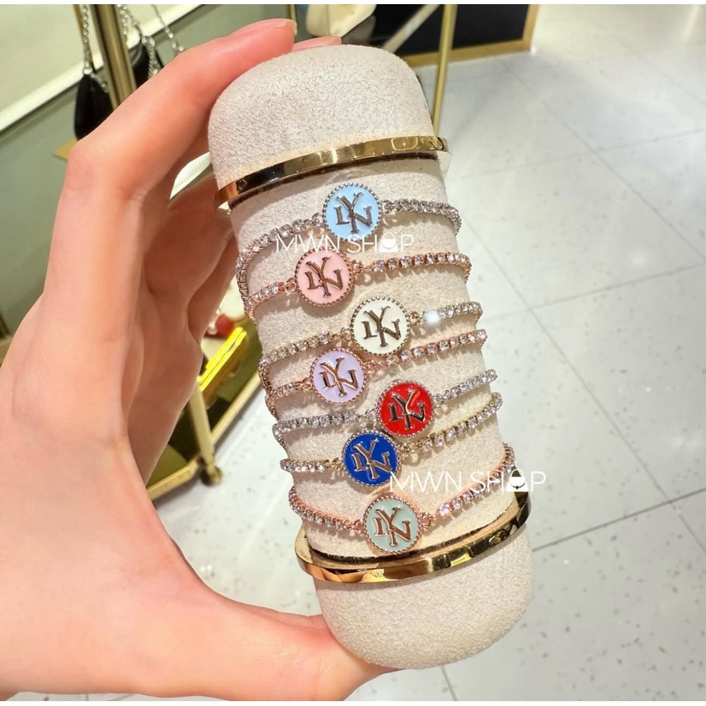 Lyn jewelry มีโค้ดลด30% สร้อยข้อมือ พร้อมกล่อง ถุงกระดาษ ของแท้จากชอป