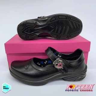 รองเท้านักเรียน ผู้หญิง Popteen รุ่นใหม่ล่าสุดปี 2026 มาพร้อม Popbitz Charms ถอดเปลี่ยนได้