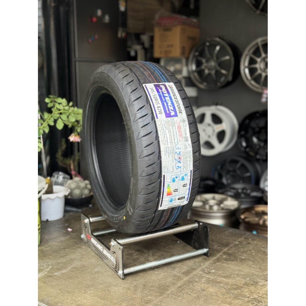 ยาง Bridgestone Re004 195/50 R15 ปี 25, ยางบริสโตน004 ปี25, ยางบริสโตน แก้ม50, 004 แก้ม 50 (1 ชุดได้