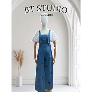 BT 06-21480 ชุดเซท เสื้อครอปสั้นลูกไม้แขนพองปาดไหล่ มาพร้อมเ…