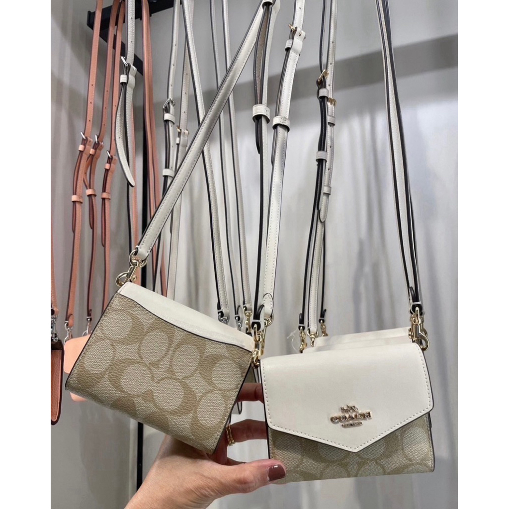 Coach Mini Envelope Wallet With Strap In Signature Canvas หายาก บางทีมีบางทีหมด