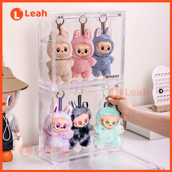 ตู้อะคริลิคห้อยตุ๊กตา Labubu กล่องเก็บของแบบแขวน มีตะขอแขวน 4 อัน ถอดออกได้ กันฝุ่นและกันน้ำ