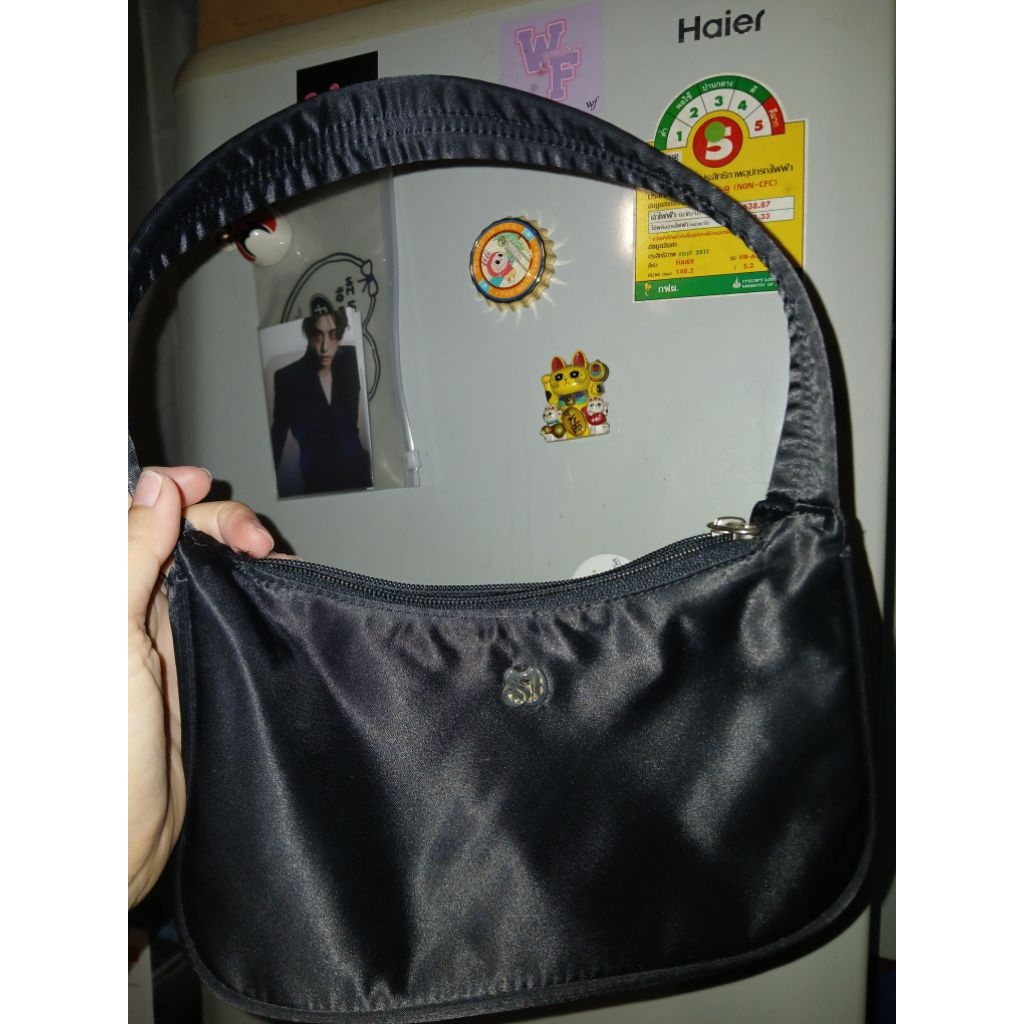 SCULPTOR กระเป๋าสะพายไหล่