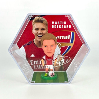 Arsenal โมเดลนักฟุตบอล Martin Ødegaard พร้อมกล่องอะคริลิก