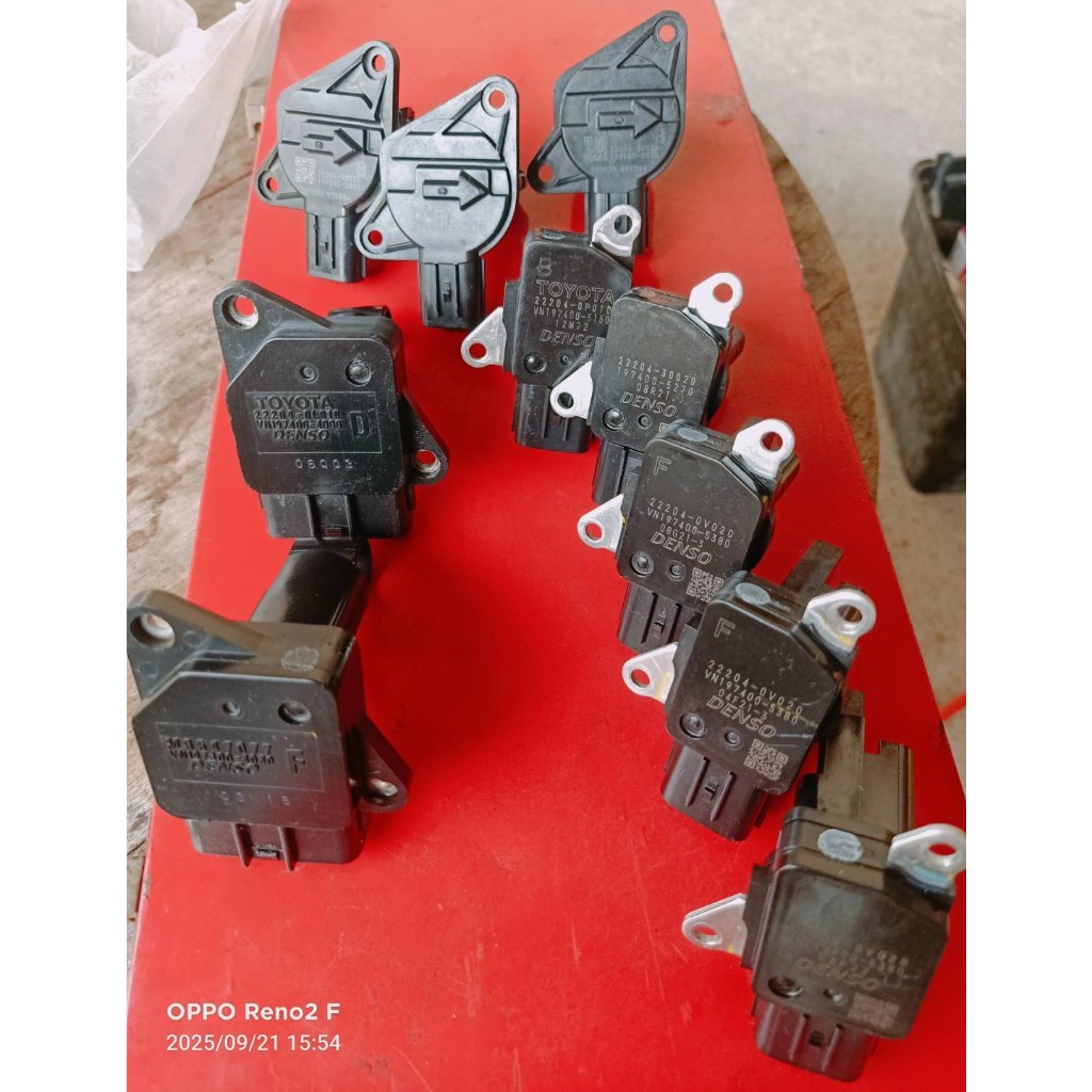 มาตรวัดการไหลของอากาศ (แอร์โฟ) โตโยต้า  เบอร์อะไหล่ 22204-0P010 22204-30020 22204-0V020 22204-0L010 