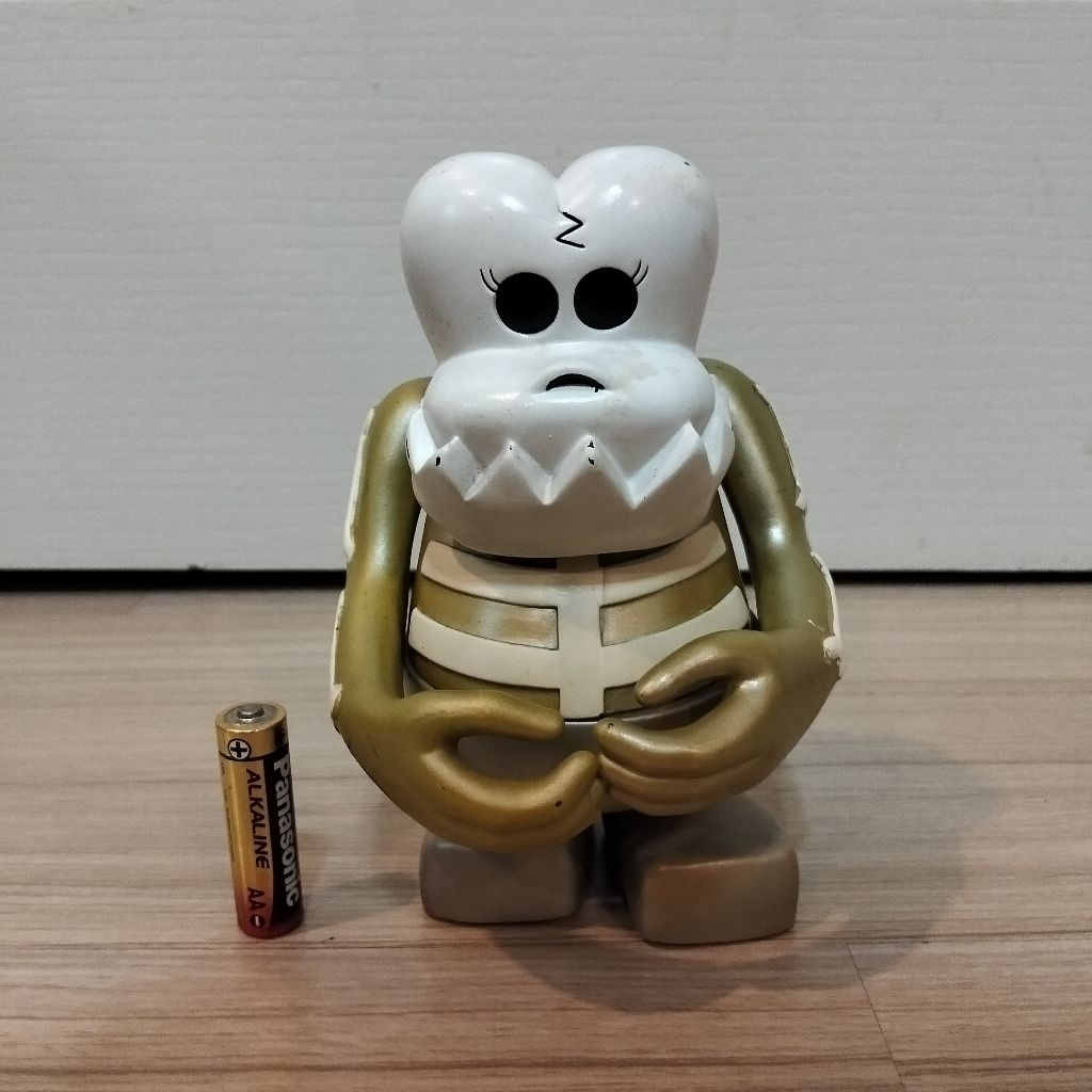 💥Bounty Hunter Skull-Kun Limited Edition Vinyl Figure💥